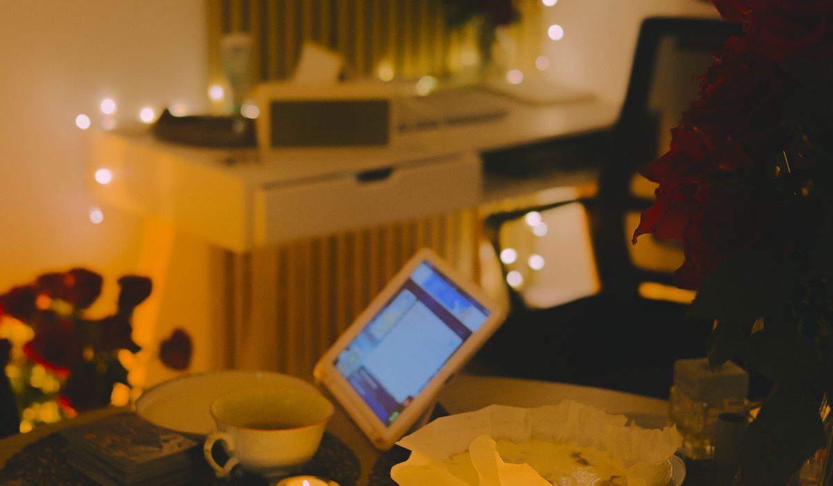 The Benefits of a Digital Sunset for Better Sleep